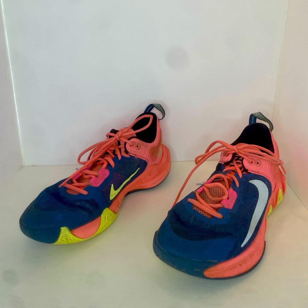 Nike Mens Giannis Immortality 2